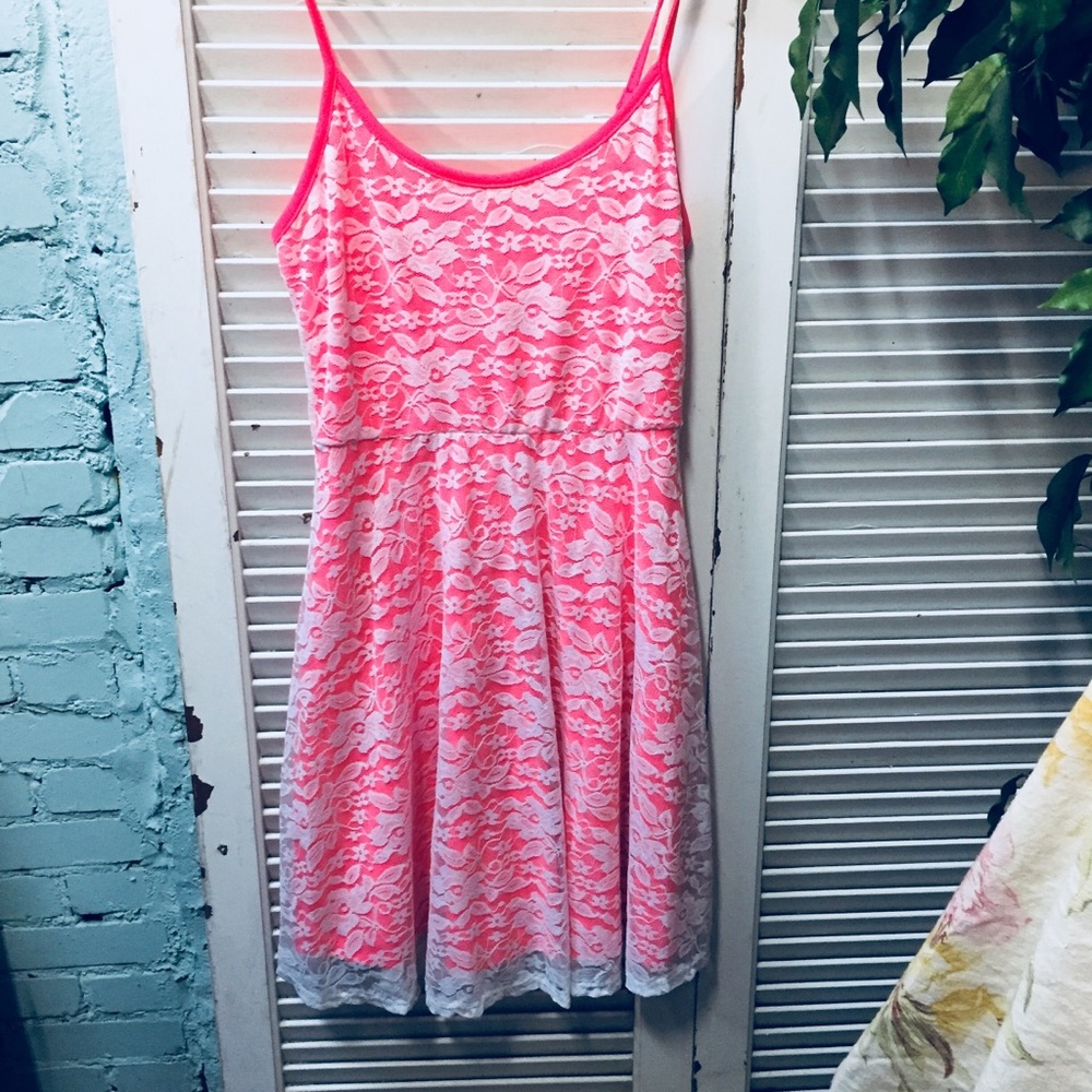 Rue 21 Neon Pink w/ White Lace Overlay Sleeveless